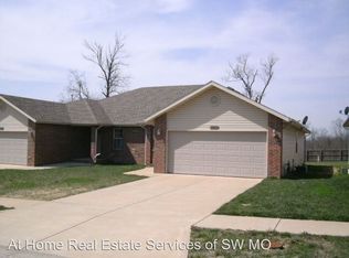 3909 S Timbercreek Ave, Springfield, MO 65807