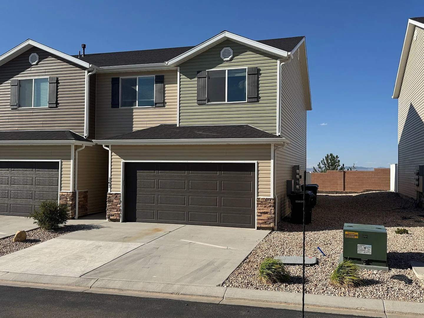 3 Bed 2 1/2 Bath Townhome — Photo 1