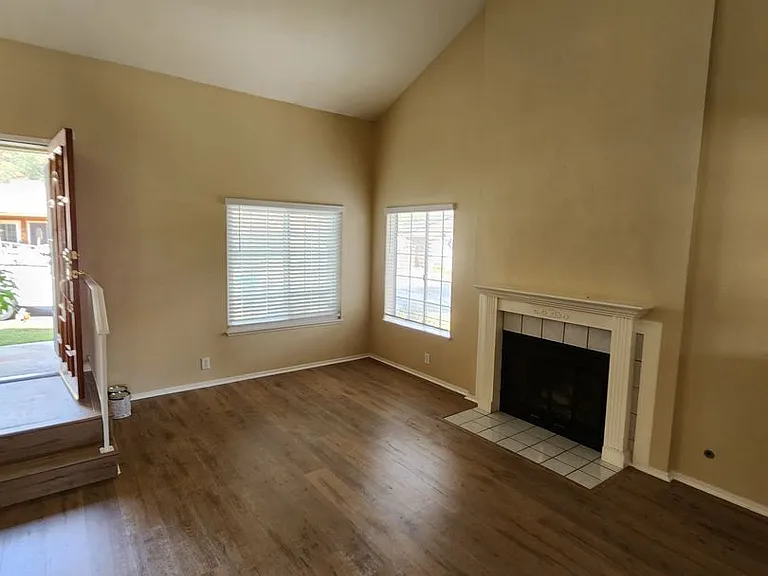 10327 Paseo Park Dr — Photo 4