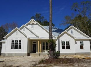 4404 Giles Ct, Hahira, GA 31632