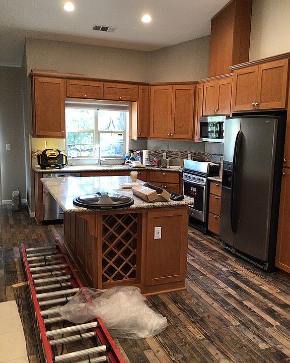 2nd image of 22943 Black Oak Dr