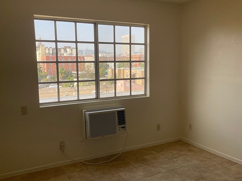 1st image of 2833 Francis Ave #D8ef8dcf6