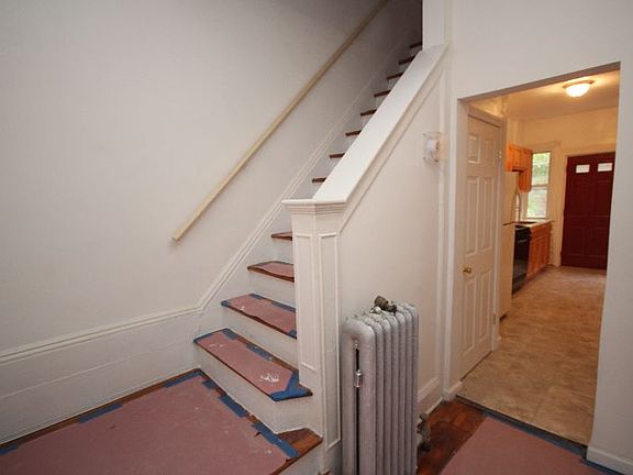 5th image of 15919 88th Ave