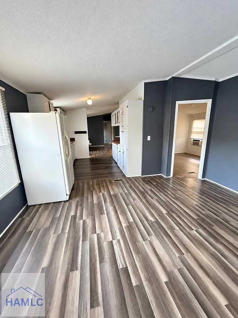 3 bed, 2.0 bath, 1440 sqft, $1,500 — Photo 4