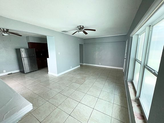 3rd image of 12315 NE 11th Ct