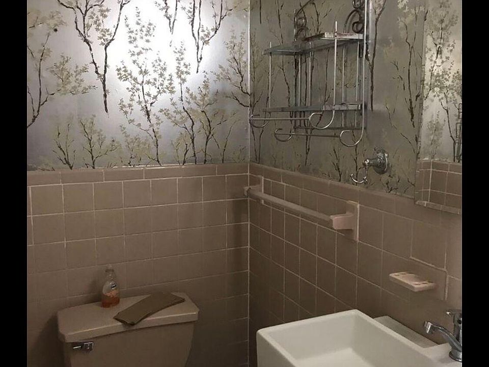 2nd image of 1815 Avenue P