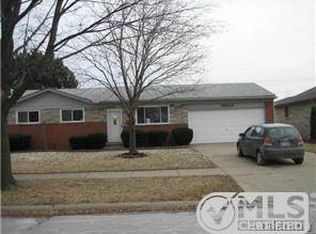 31626 Shawn Dr, Warren, MI 48088