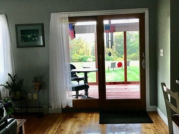 5th image of 764 Hancock St