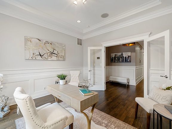 4th image of 2663 N Ashland Ave #1N
