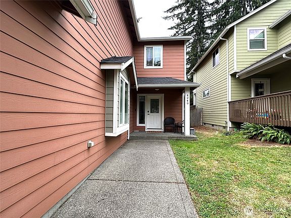 4th image of 4249 17th Way NE