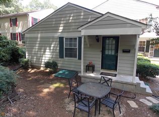 1382 Old Coach Rd SW, Marietta, GA 30008