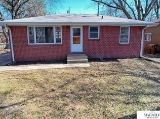 710 N 68th St, Lincoln, NE 68505