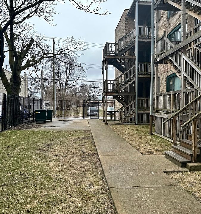 1st image of 212 E 57th St Floor 2
