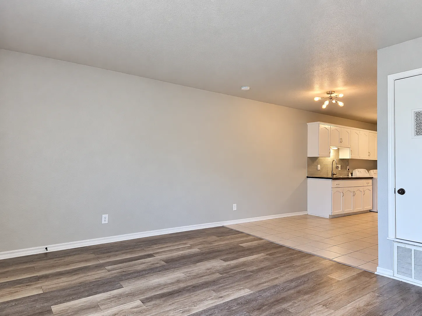 2 bed, 800 sqft, $1,400 — Photo 4