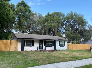 306 S Old Wire Rd, Wildwood, FL 34785