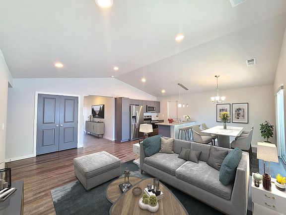 2nd image of 3014 N Gillis Ct