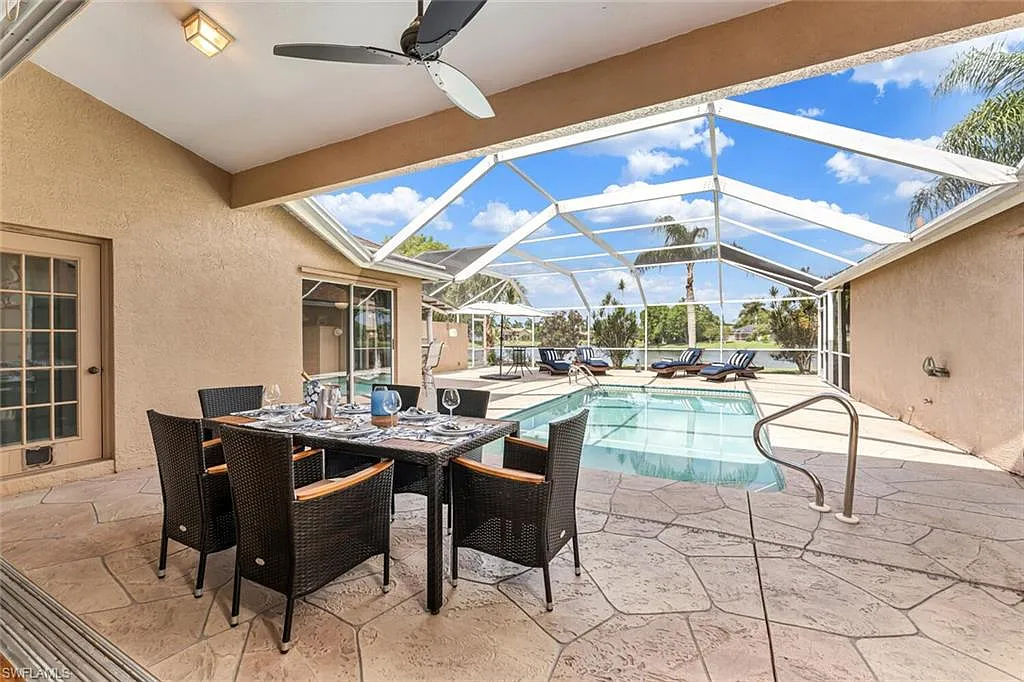 3 bed, 2.0 bath, 1803 sqft, $9,000 — Photo 3