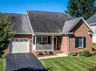 378 Hickory Grove Cir, Harrisonburg, VA 22801