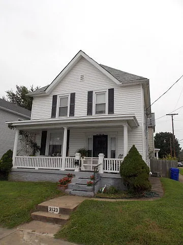 2123 Grant St photo 1