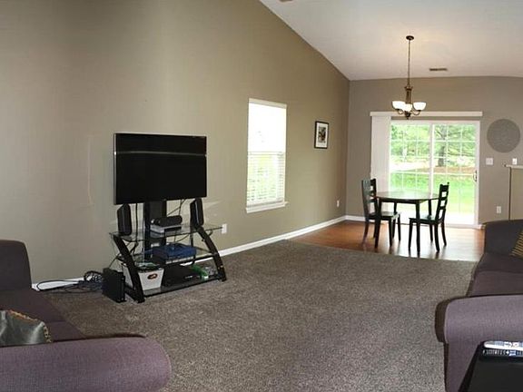4th image of 7027 Mallard Way