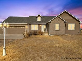 7430 Beckle Rd, Cheyenne, WY 82009