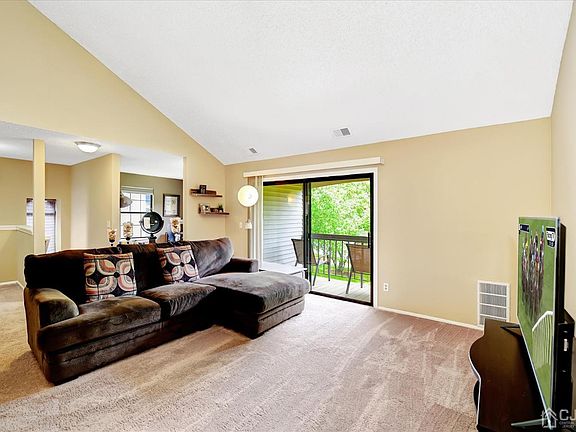 5th image of 104 Sunshine Ct