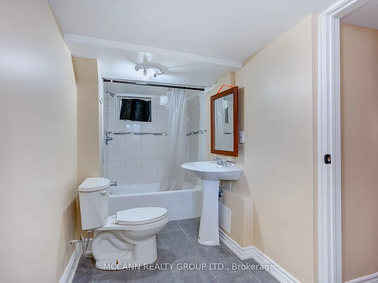301 Robina Ave #BSMNT — Photo 11