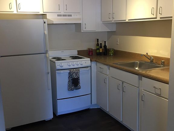 2nd image of 15202 NE 13th Pl #3203