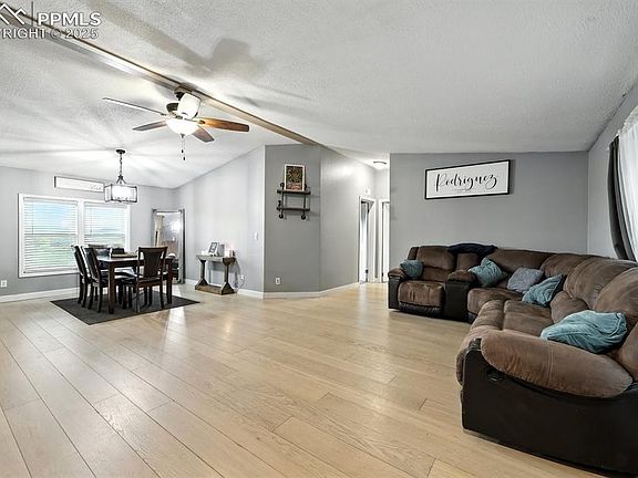 5th image of 20917 Goldeneagle Dr