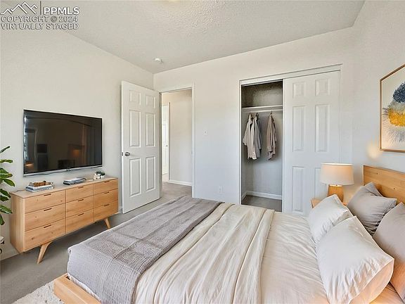 4th image of 2051 Del Mar Dr