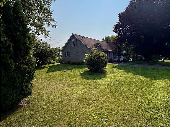 2nd image of 739 Wilawana Rd