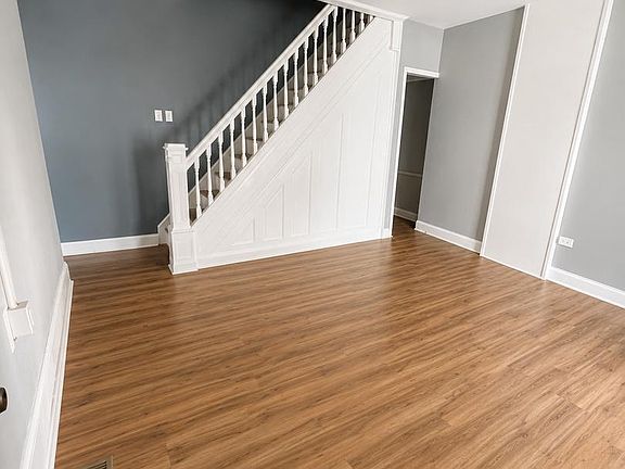 3rd image of 4684 Hawthorne St