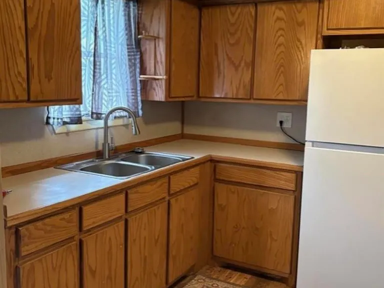 306 S Henrietta St — Photo 10