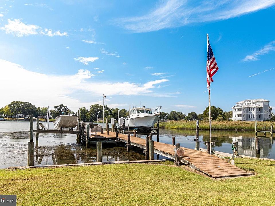 1st image of 16077 Cobb Island Rd