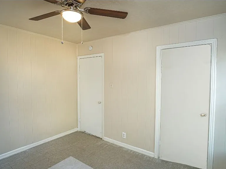 1003 Poinsettia — Photo 12