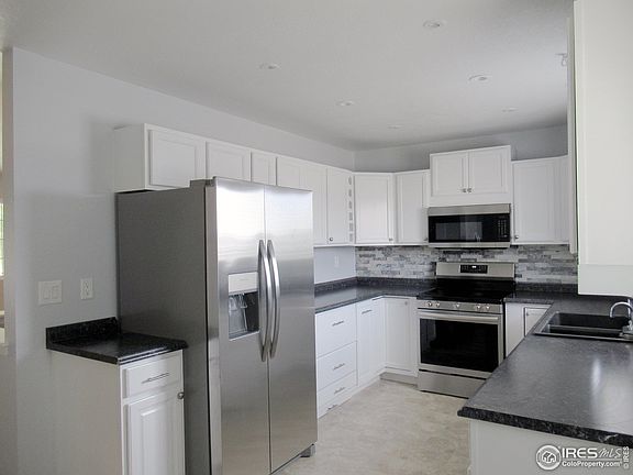 2nd image of 2712 Water Front St