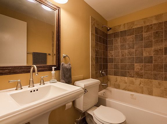 5th image of 6600 W Wood River Dr #206