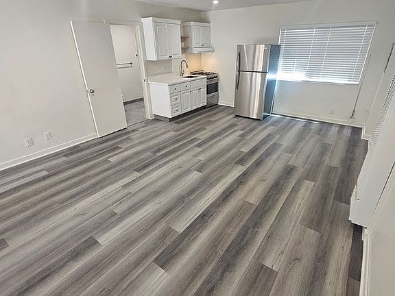 4th image of 1854 San Francisco Ave #7