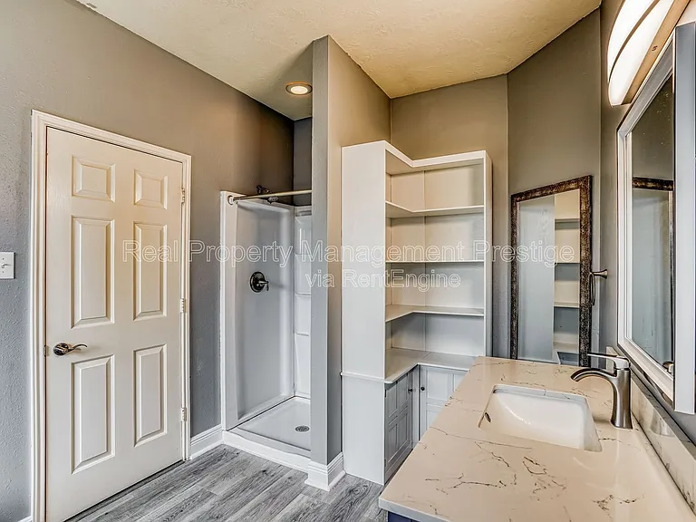 1122 Chase Park Dr — Photo 8