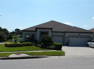 1321 Misty Valley Dr, Brandon, FL 33510