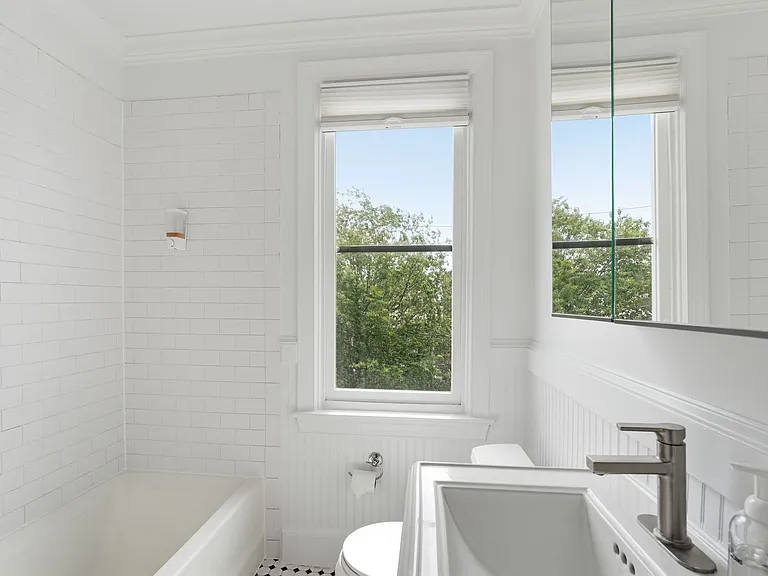 906 S Washington St #307 — Photo 18