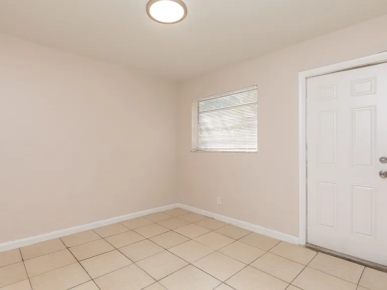 7750 SW 10th Ct #B — Photo 14