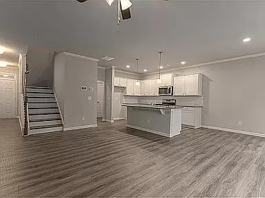 726 Woodstock Grove Dr — Photo 6