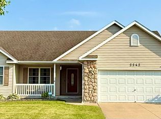 2242 S Kara Dr, Bay City, MI 48706