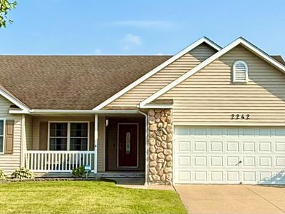 2242 S Kara Dr, Bay City, MI, 48706