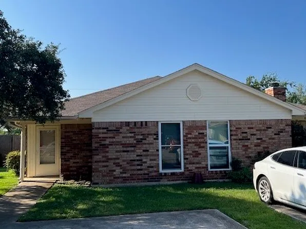 812 Woodland Ct #7a & 7b, Kennedale, TX 76060