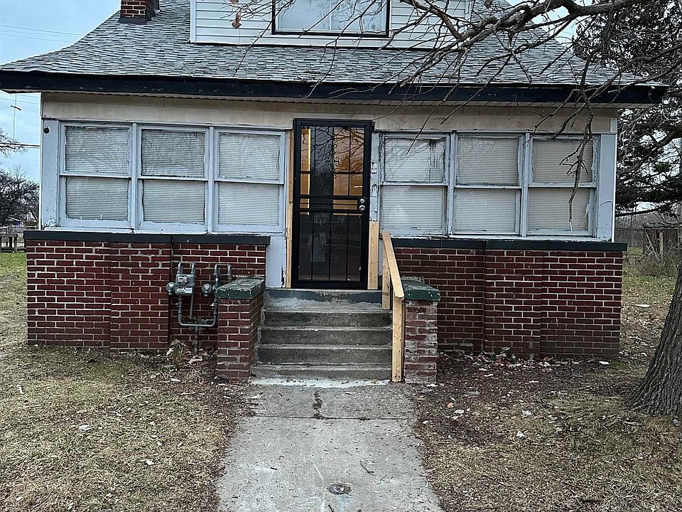 1st image of 19645 Cameron St