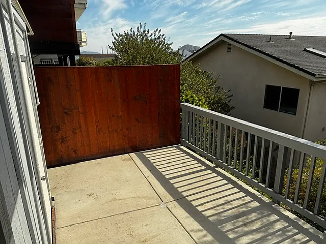 2599 Laurel Ave #B — Photo 15