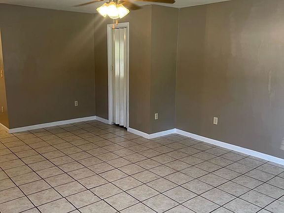 2nd image of 368 Cannon Dr Unit A