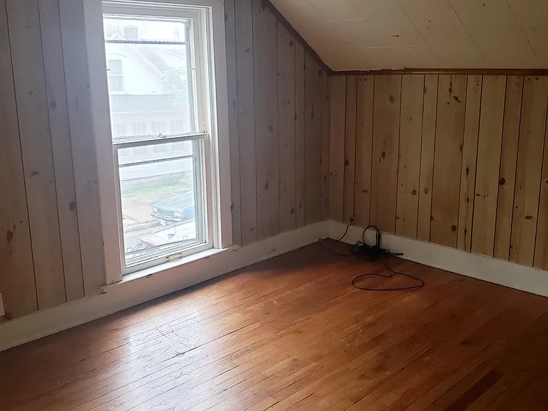 409 Hendry St — Photo 7
